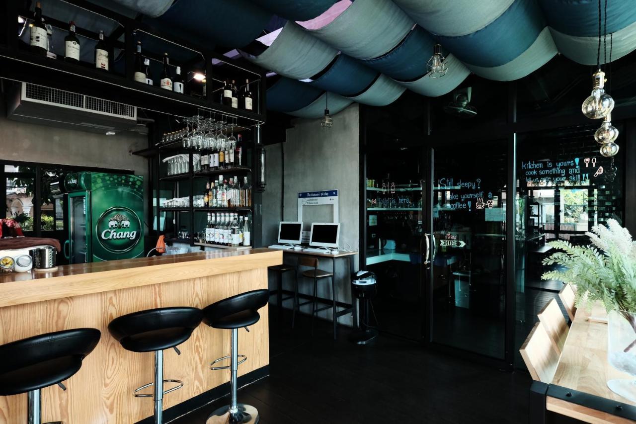 Wayha Hostel Don Mueang Airport Бангкок Екстер'єр фото