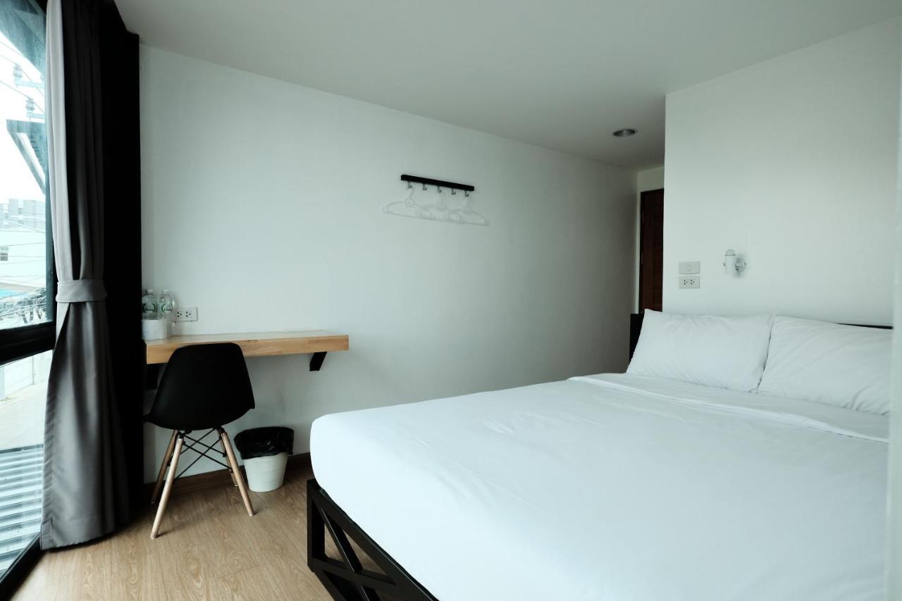 Wayha Hostel Don Mueang Airport Бангкок Екстер'єр фото