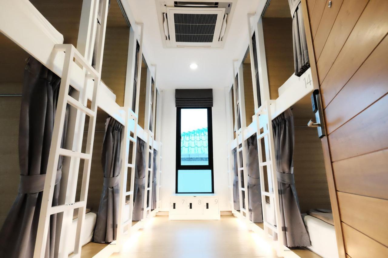Wayha Hostel Don Mueang Airport Бангкок Екстер'єр фото