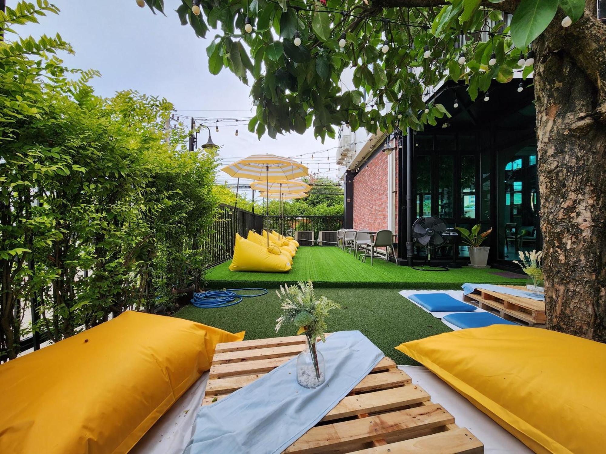 Wayha Hostel Don Mueang Airport Бангкок Екстер'єр фото