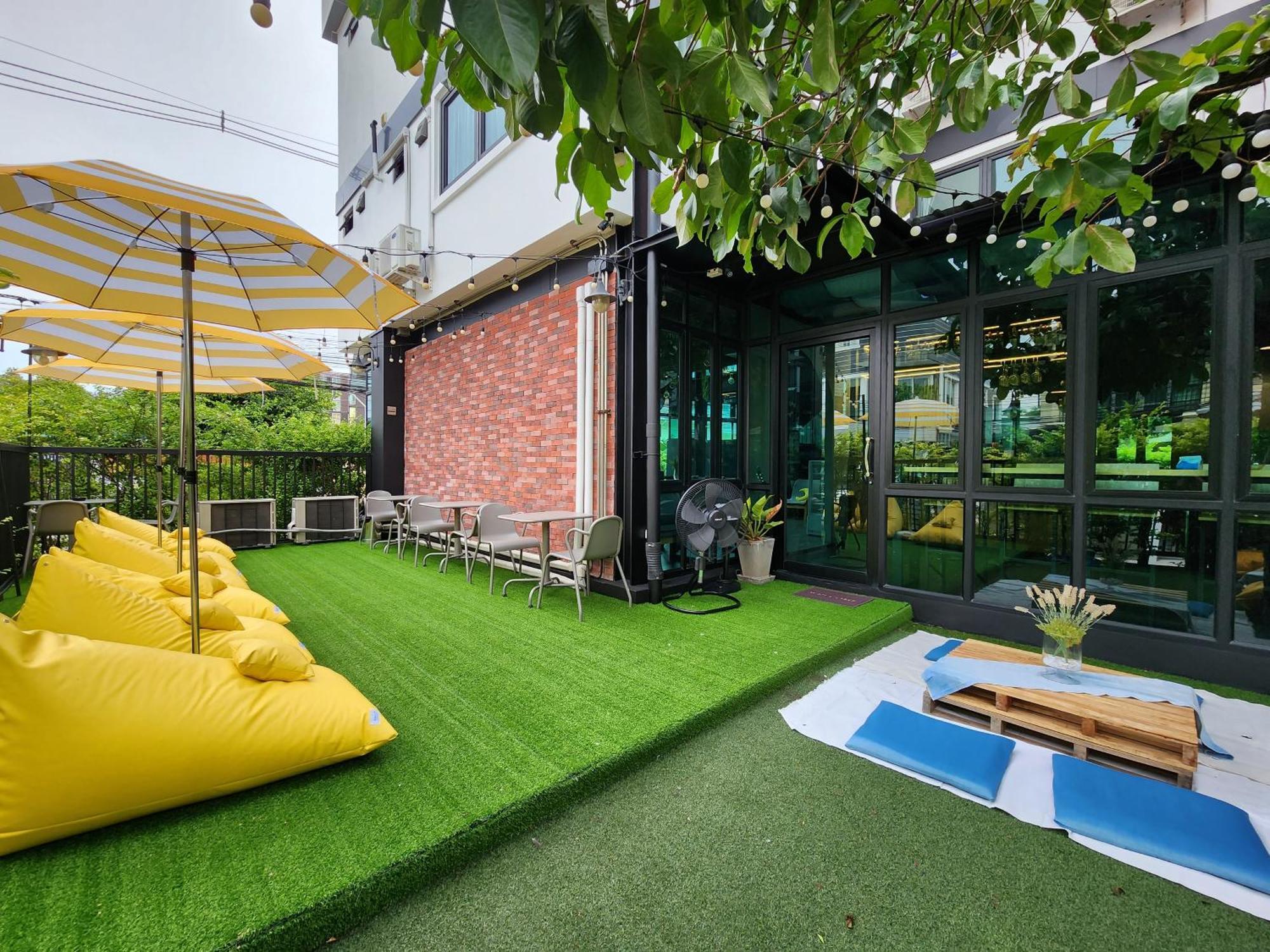 Wayha Hostel Don Mueang Airport Бангкок Екстер'єр фото