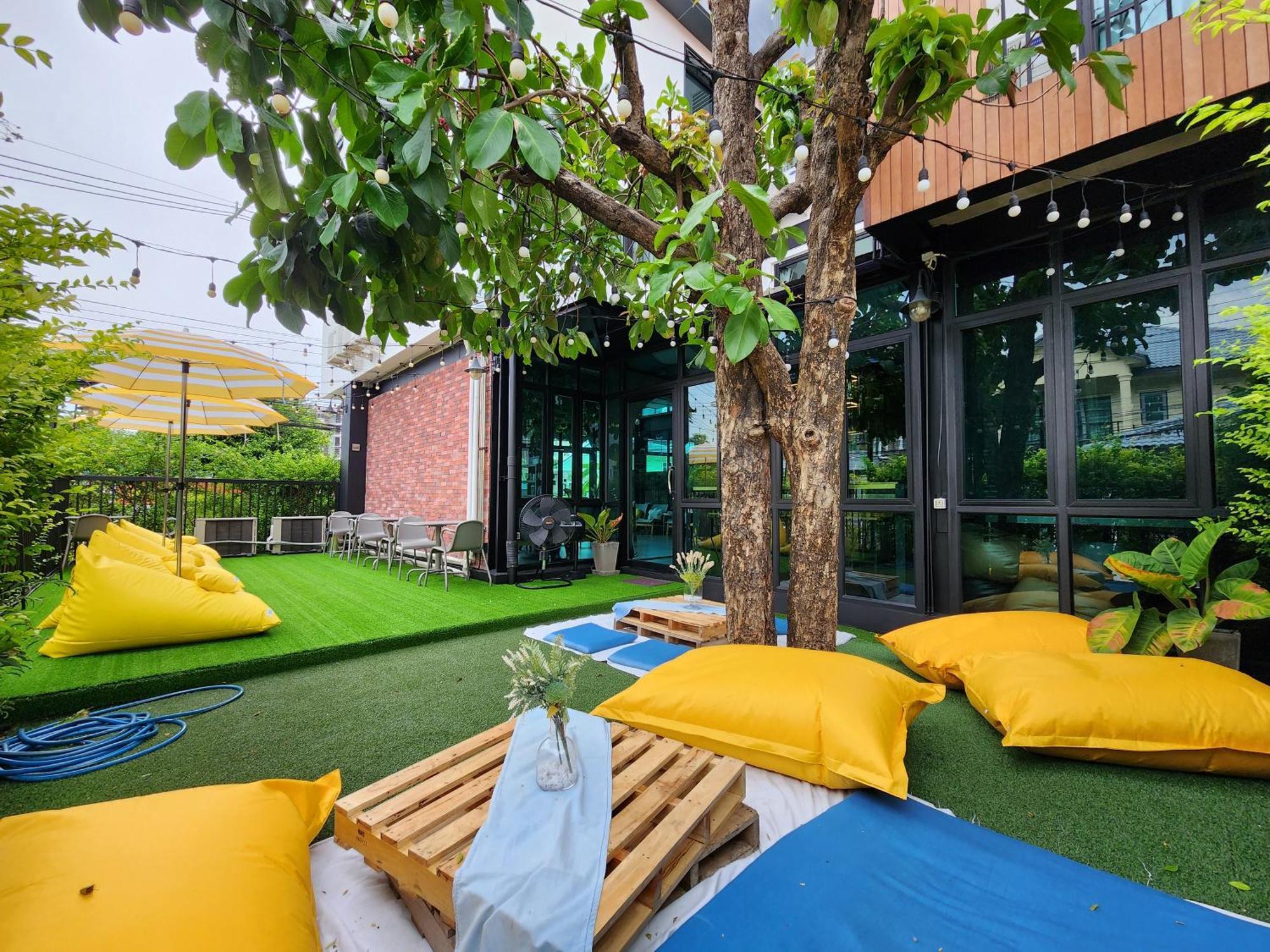 Wayha Hostel Don Mueang Airport Бангкок Екстер'єр фото