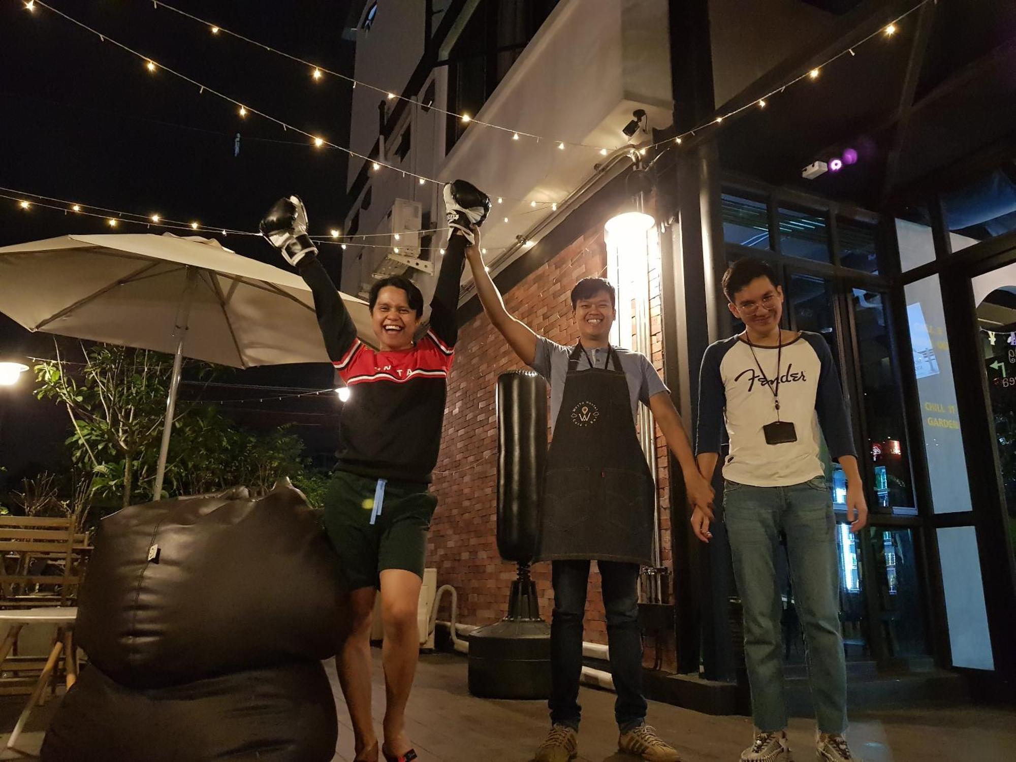 Wayha Hostel Don Mueang Airport Бангкок Екстер'єр фото