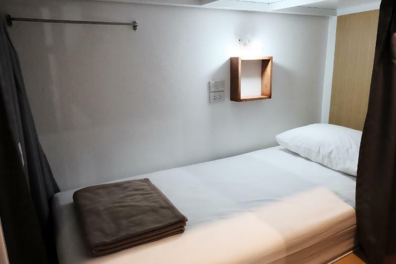 Wayha Hostel Don Mueang Airport Бангкок Екстер'єр фото